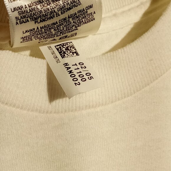 ADIDAS 2 piece lot   Boys size Large   White Soccer Tee   Red poly shorts  VGC - Picture 6 of 12